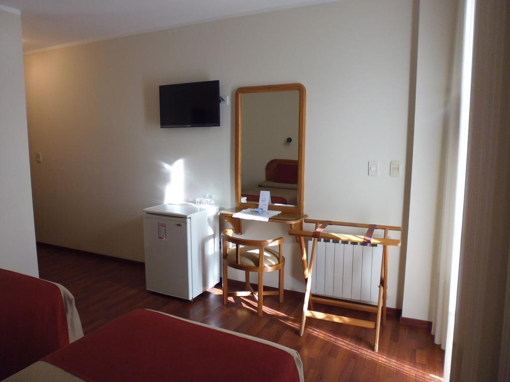 Victoria Plaza Hotel Салта Екстериор снимка