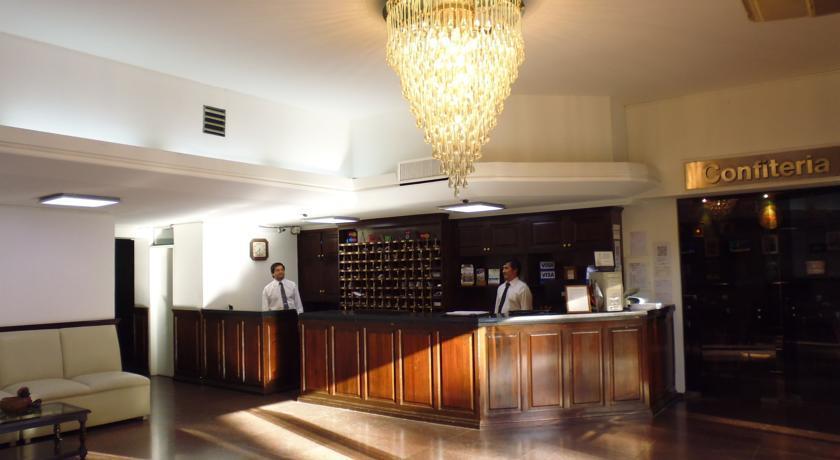 Victoria Plaza Hotel Салта Екстериор снимка